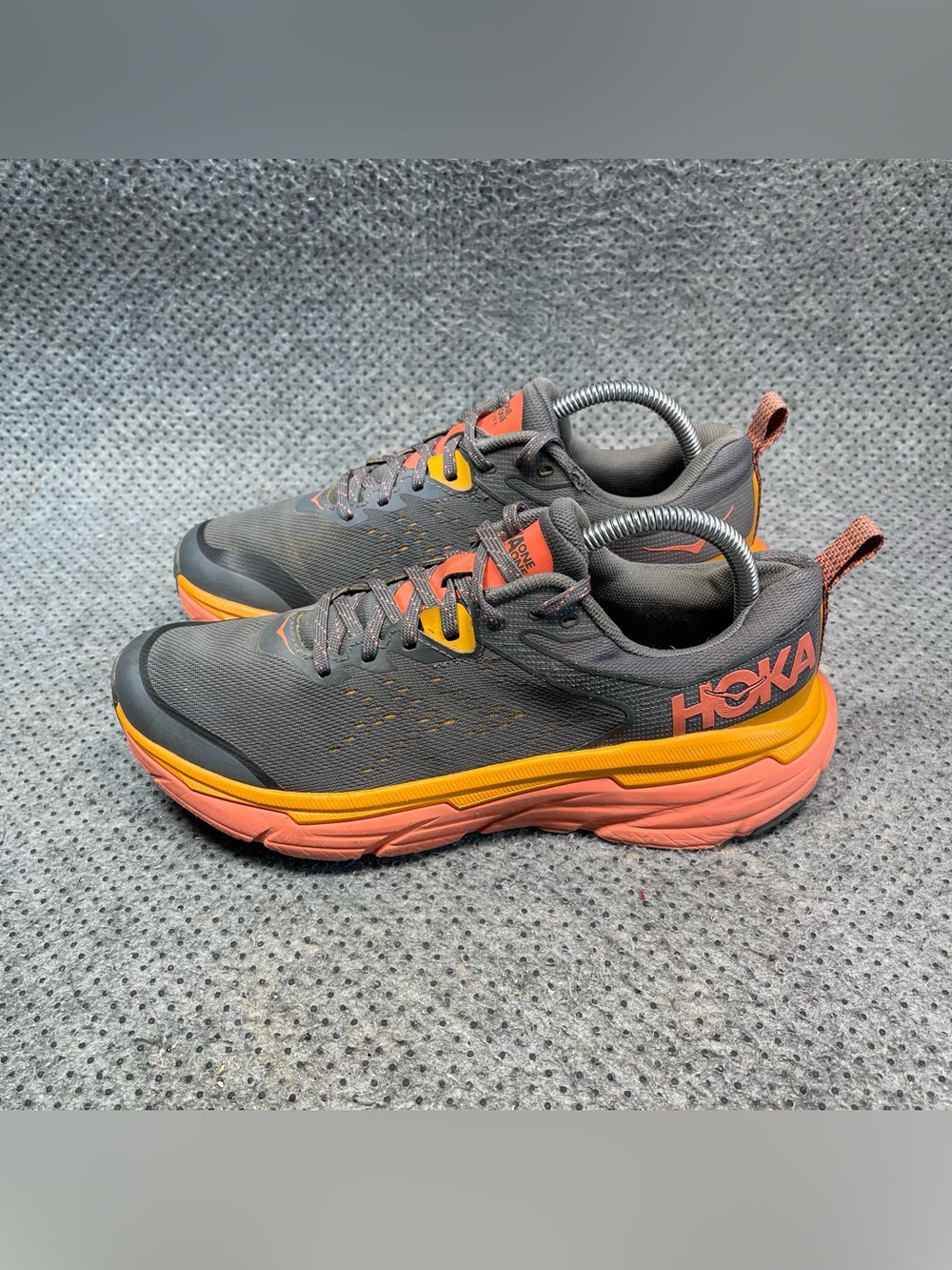 Hoka One One Challenger ATR 6 Running Shoes Size 8.5 Women’s